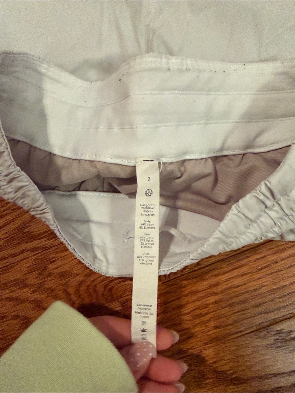 Lululemon white 4in Track That shorts - Picture 3 of 5